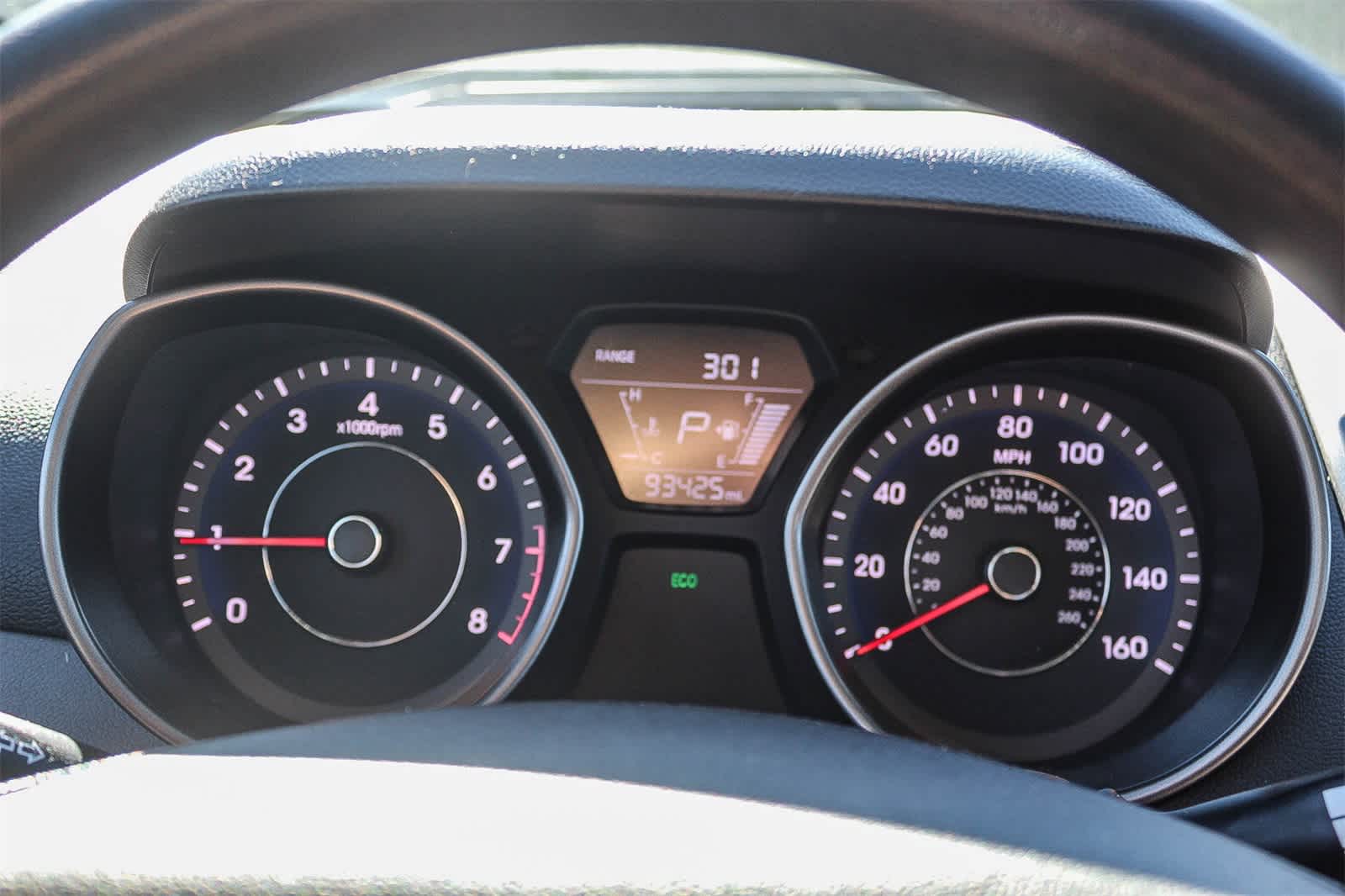 Thumbnail: 2014 Hyundai Elantra - 29