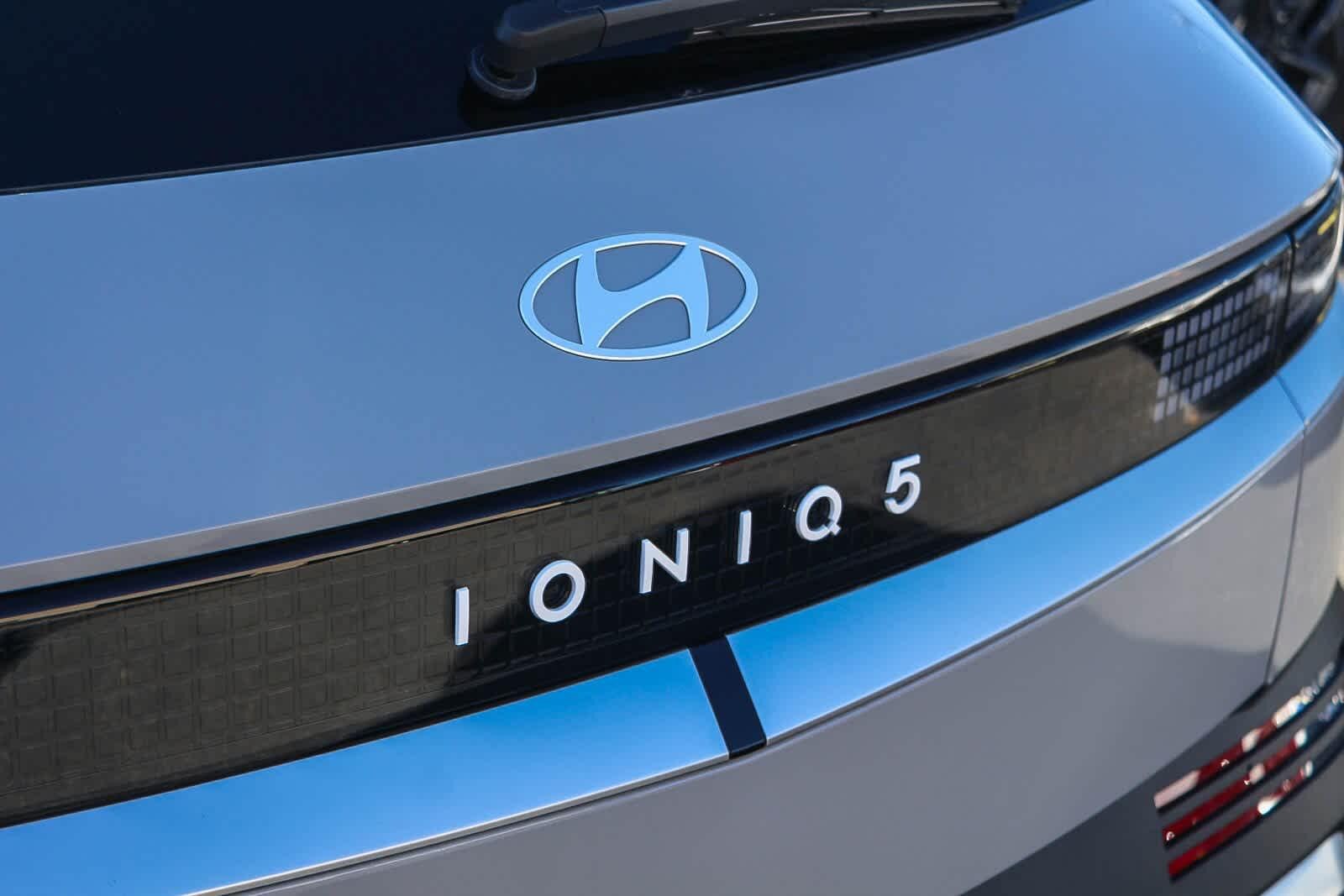 Thumbnail: 2026 Hyundai Ioniq 5 - 14