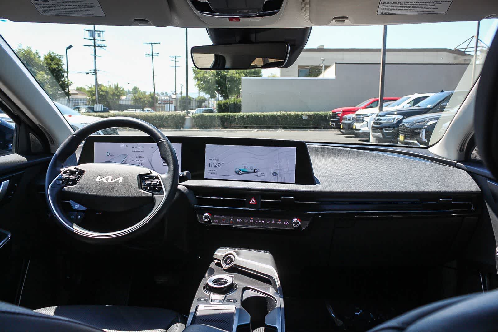 Thumbnail: 2024 Kia EV6 - 17