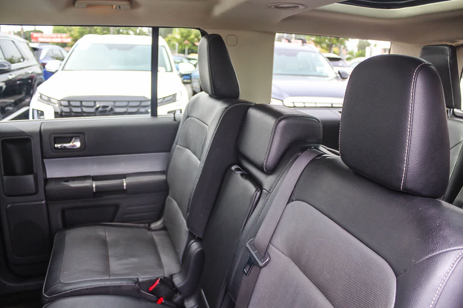 Thumbnail: 2015 Ford Flex - 26