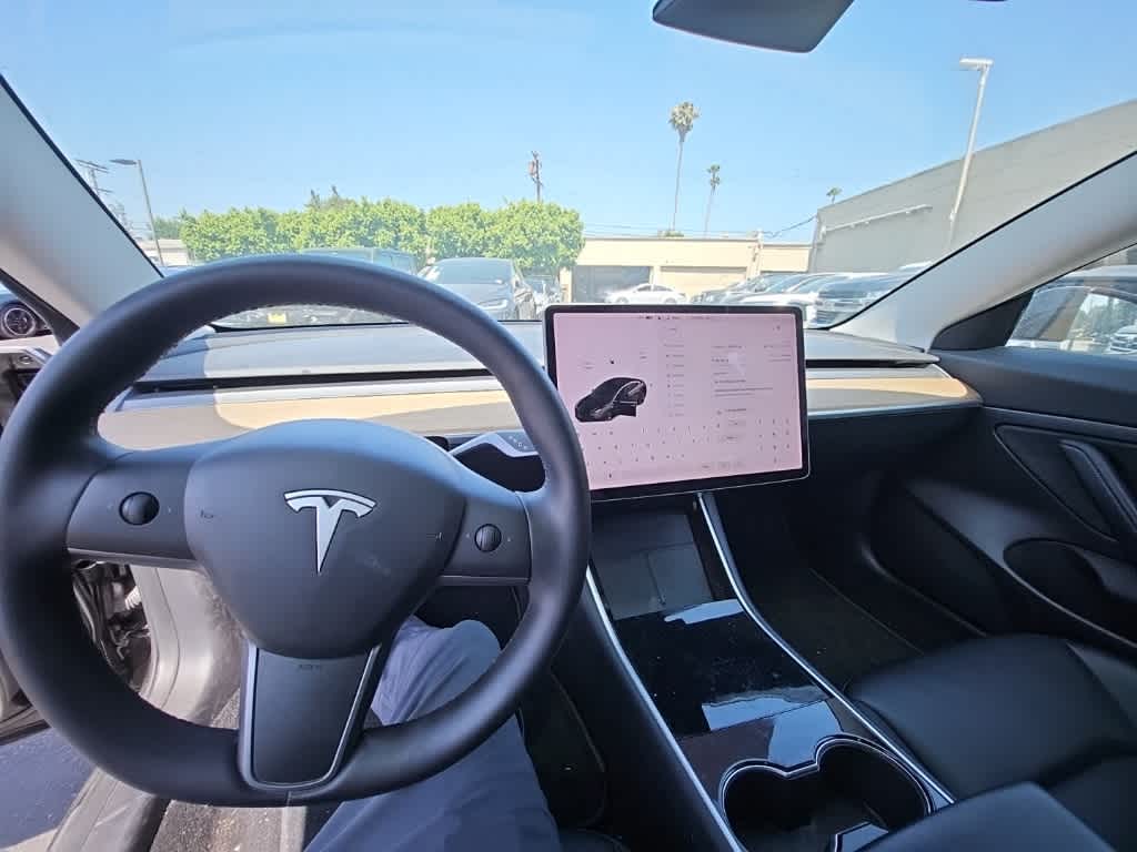 Thumbnail: 2020 Tesla Model 3 - 12