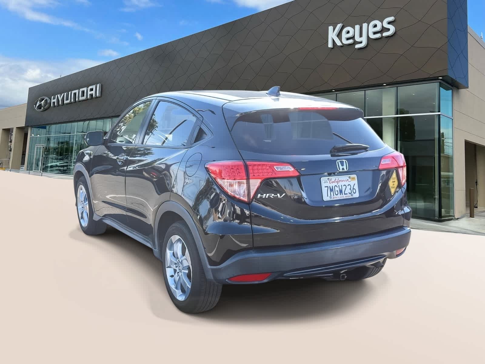 Thumbnail: 2016 Honda HR-V - 7