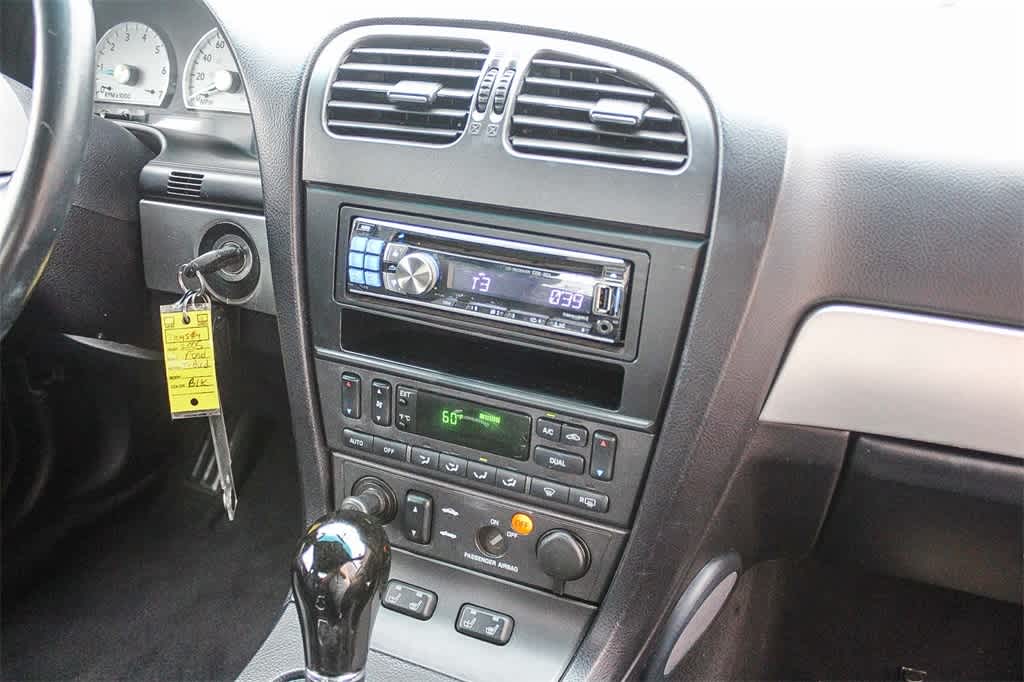 Thumbnail: 2005 Ford Thunderbird - 12