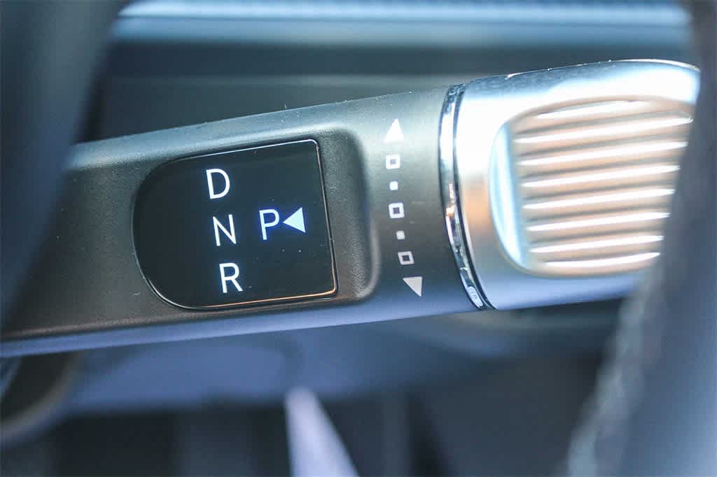 Thumbnail: 2023 Hyundai Ioniq 6 - 23