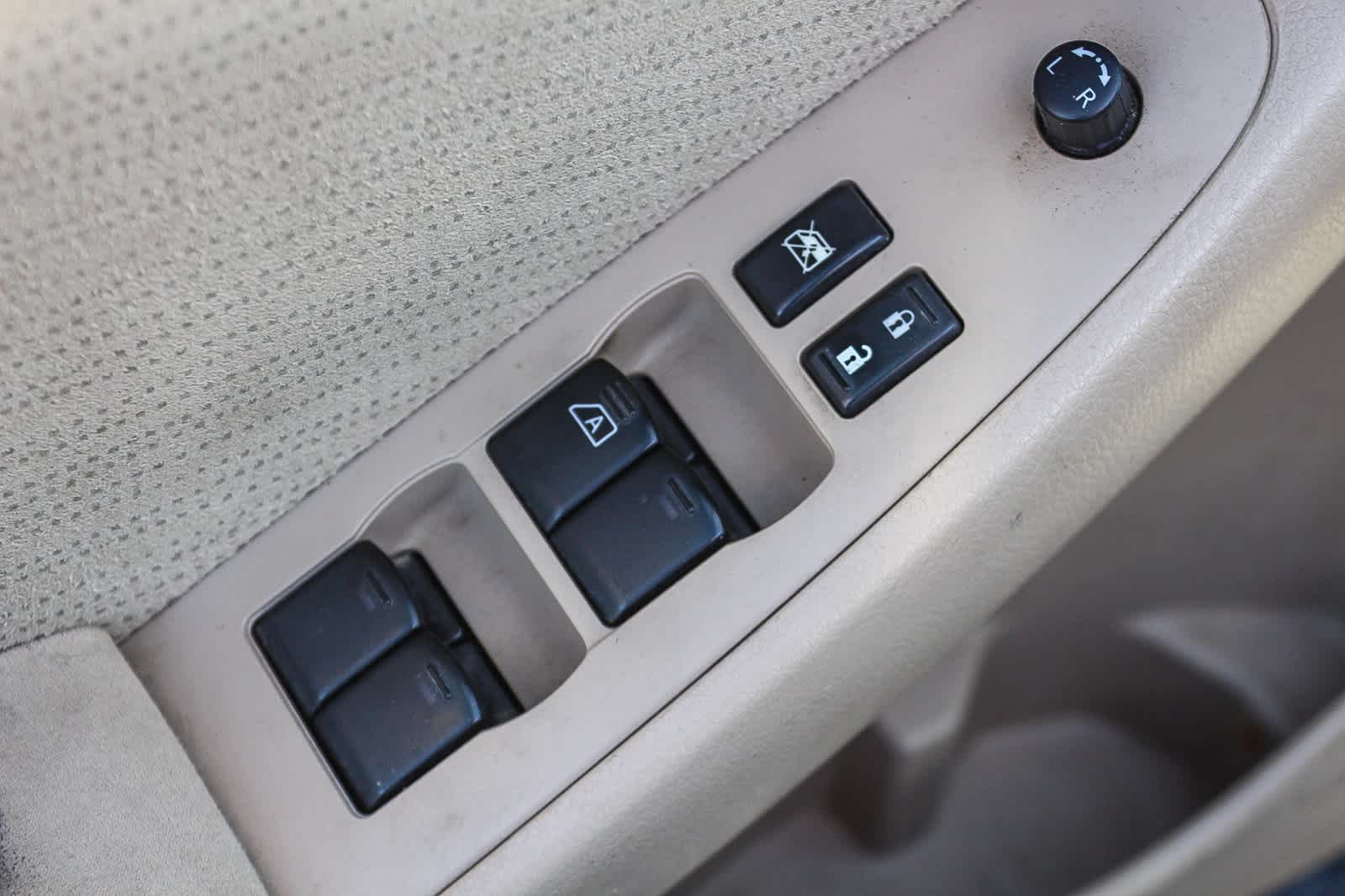 Thumbnail: 2012 Nissan Altima - 28