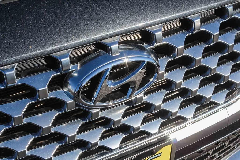 Thumbnail: 2022 Hyundai Santa Fe - 13