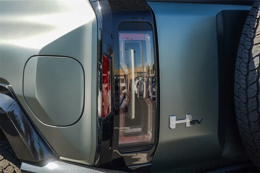 Thumbnail: 2024 GMC Hummer EV - 7