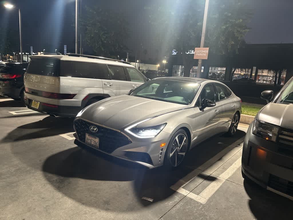 Thumbnail: 2021 Hyundai Sonata - 2