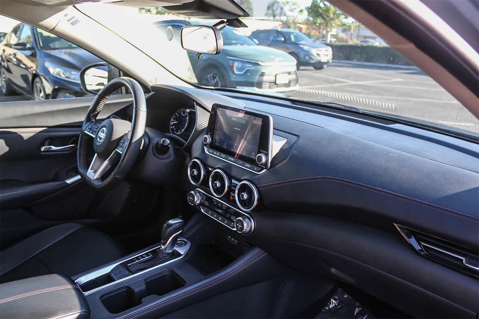 Thumbnail: 2023 Nissan Sentra - 22