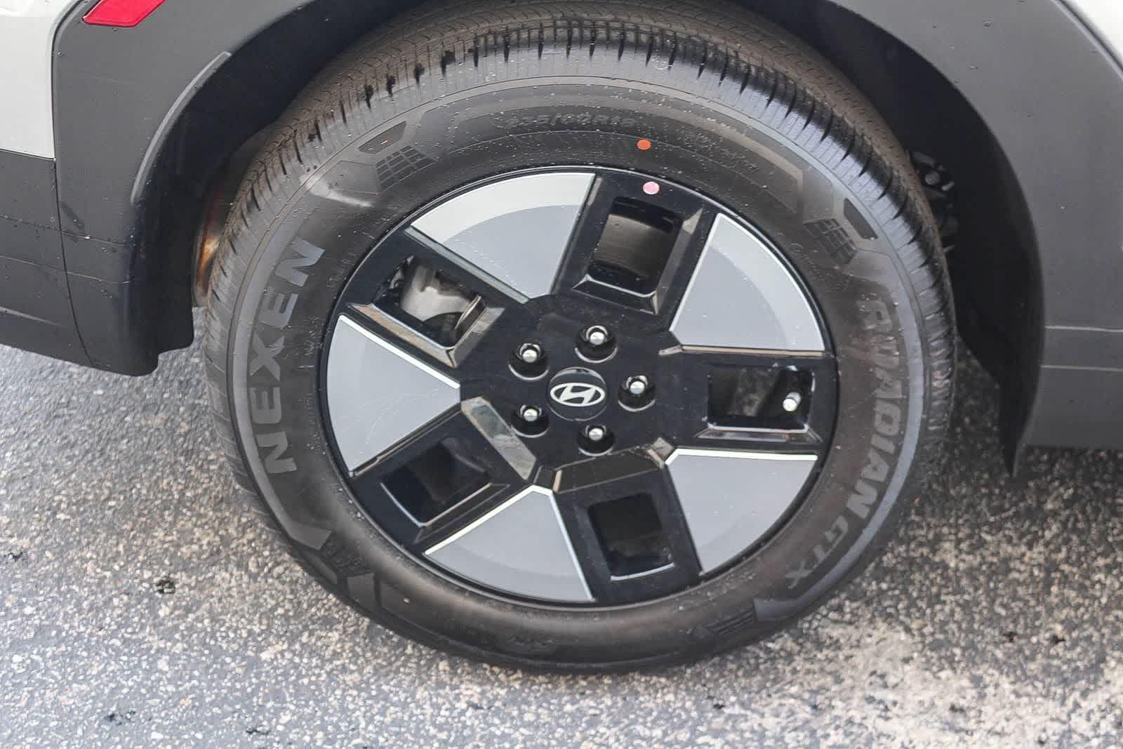 Thumbnail: 2026 Hyundai Santa Fe - 9