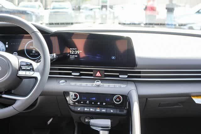 Thumbnail: 2025 Hyundai Elantra - 13