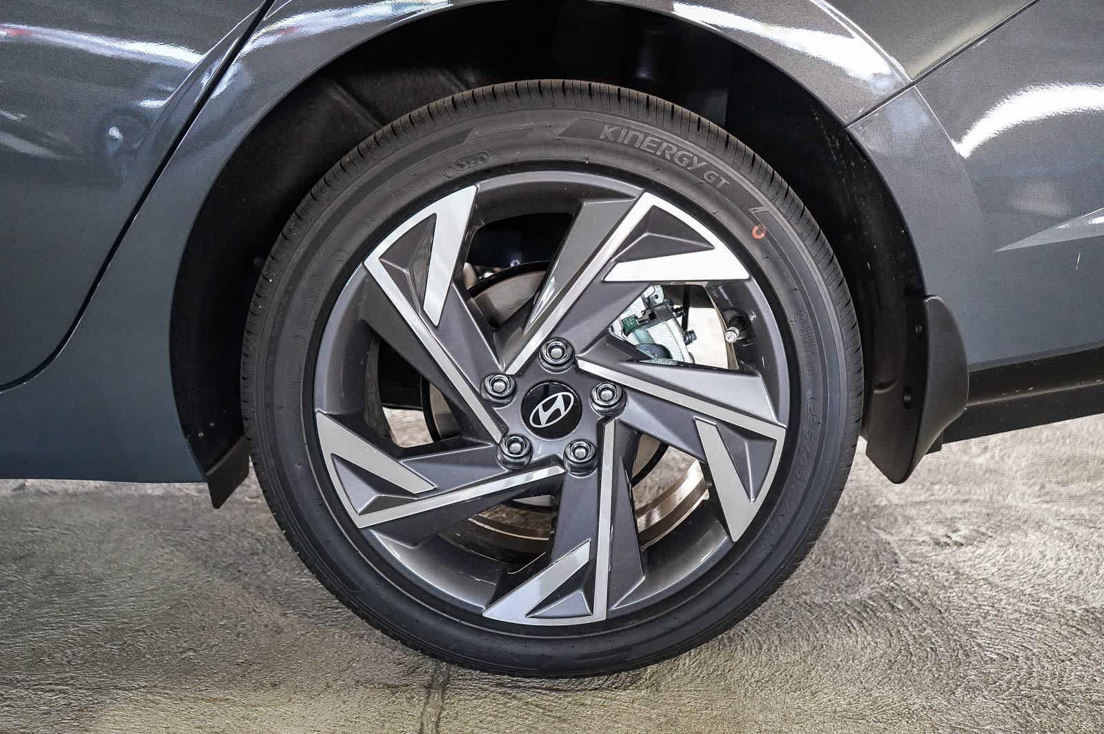 Thumbnail: 2026 Hyundai Elantra - 9