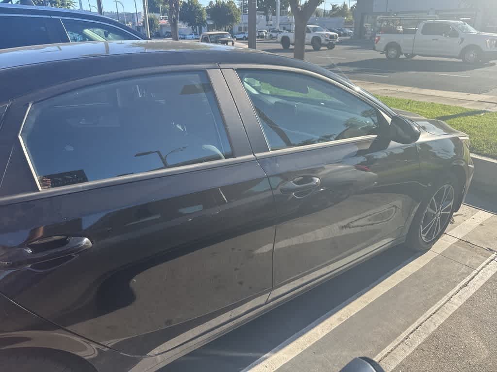 Thumbnail: 2023 Kia Forte - 19