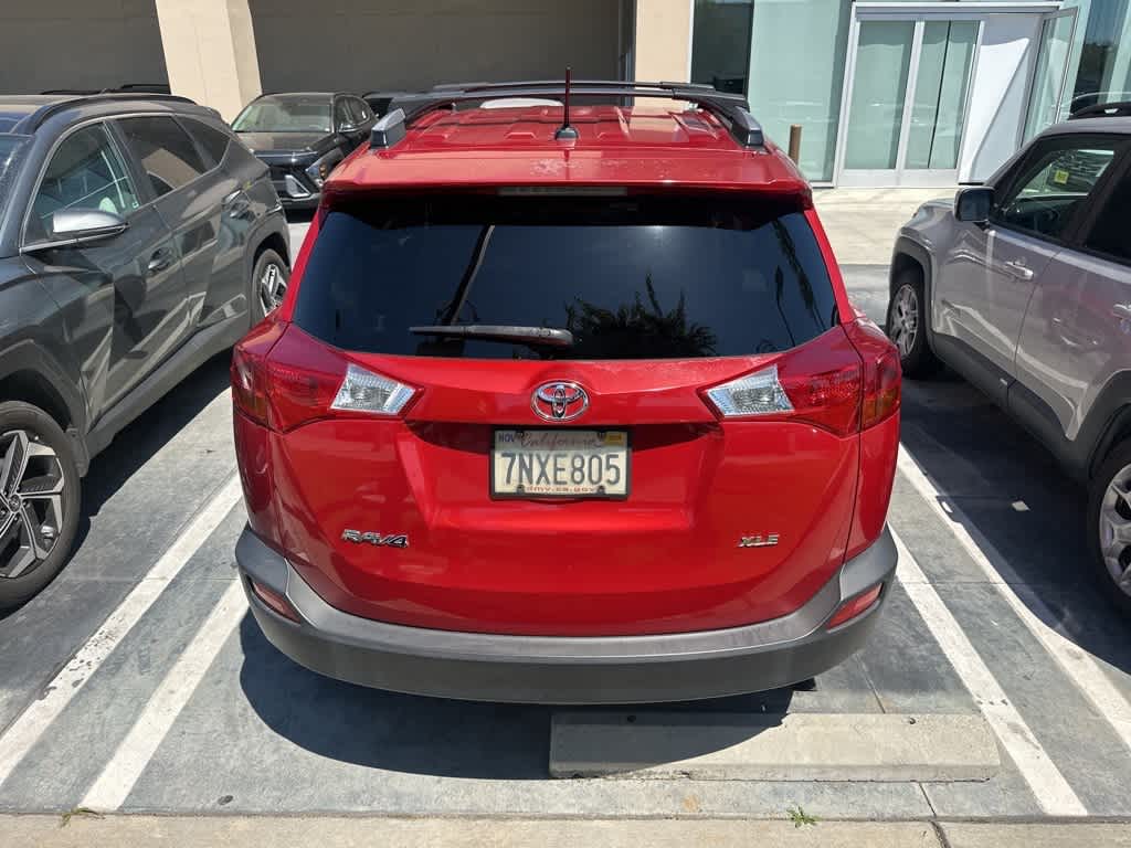 Thumbnail: 2015 Toyota RAV4 - 10