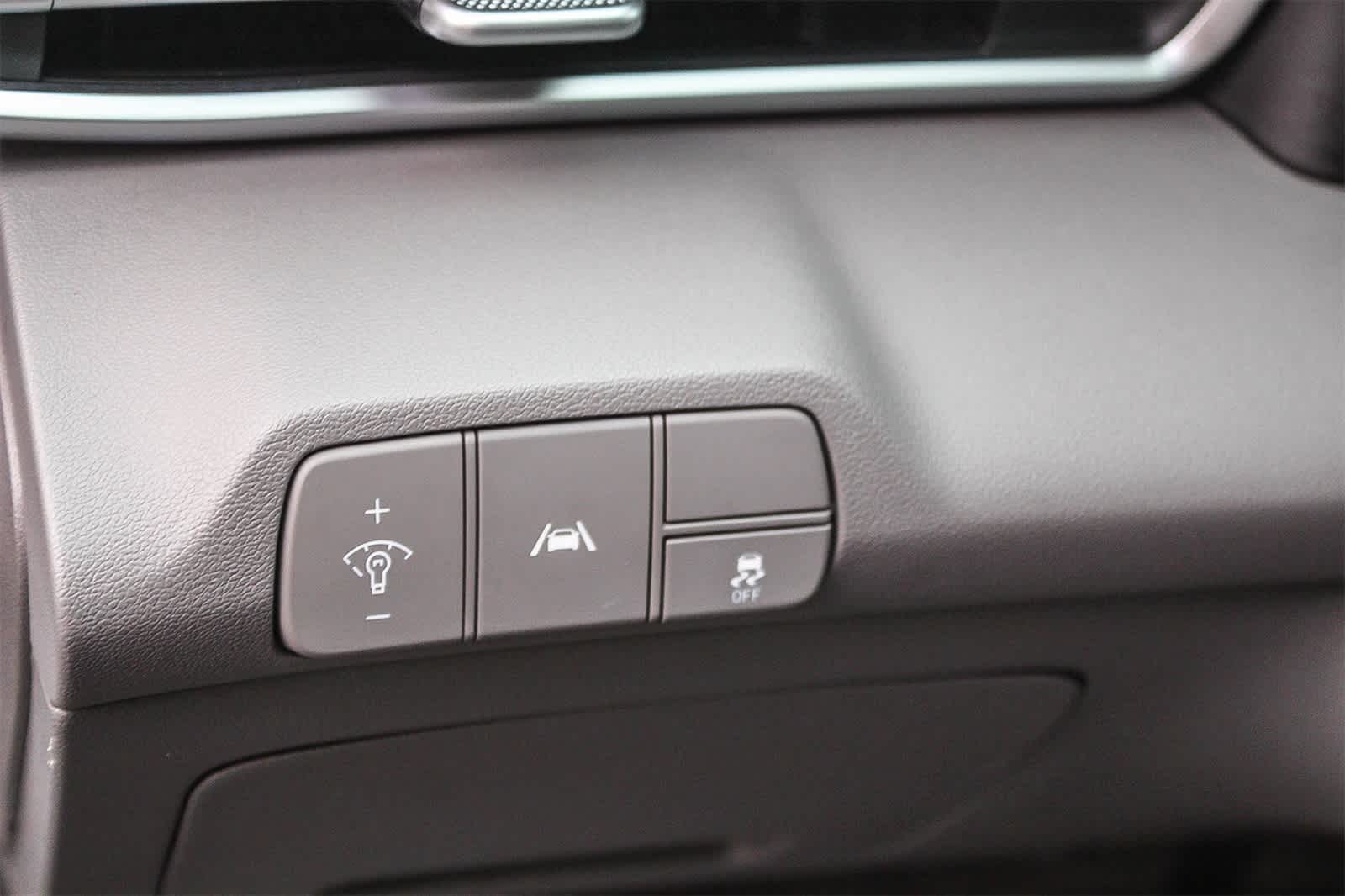 Thumbnail: 2022 Hyundai Elantra - 28