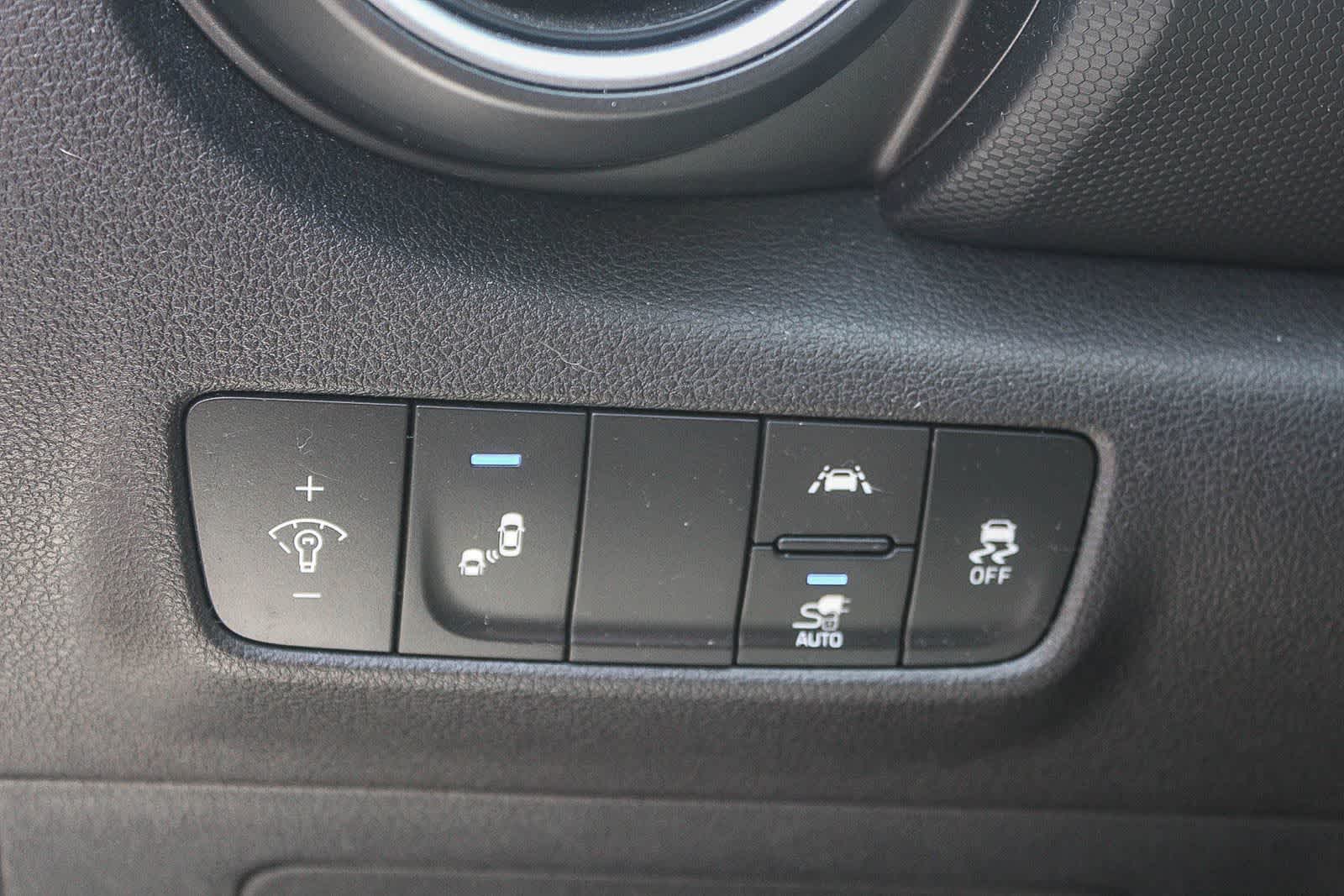 Thumbnail: 2020 Hyundai Kona - 31