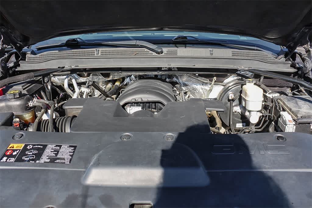 Thumbnail: 2015 GMC Yukon XL - 38