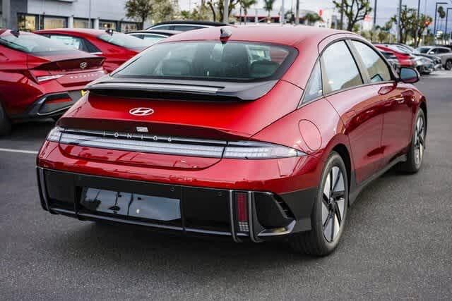 2025 Hyundai Ioniq 6 SE 4