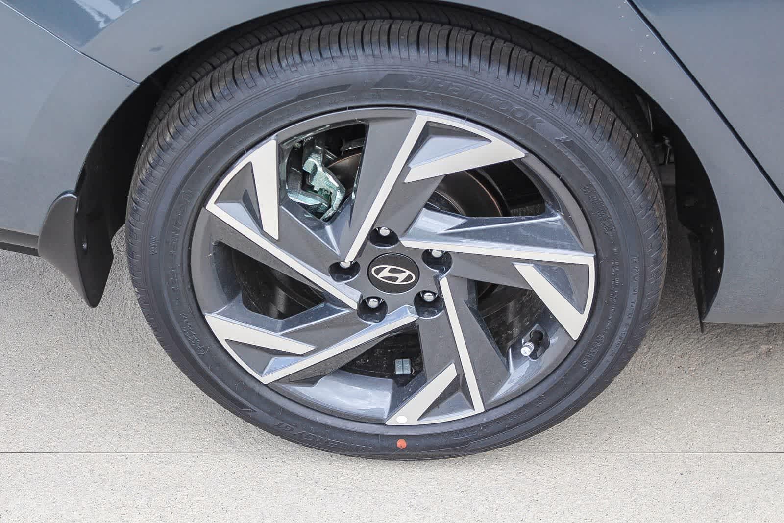 Thumbnail: 2026 Hyundai Elantra - 9