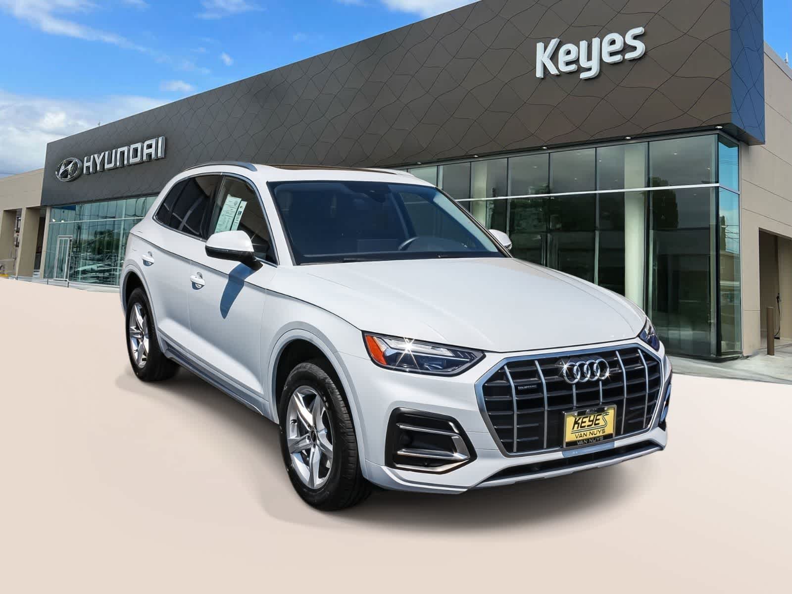 Thumbnail: 2023 Audi Q5 - 3