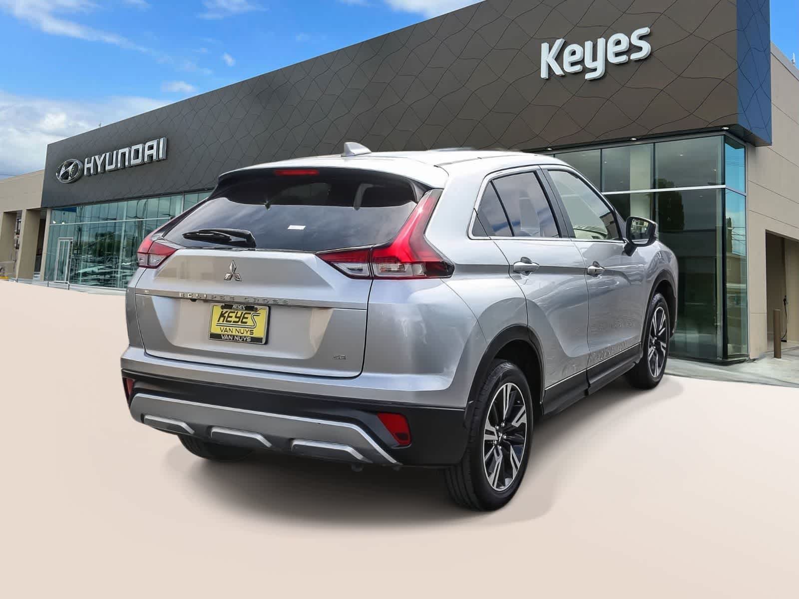 Thumbnail: 2023 Mitsubishi Eclipse Cross - 4