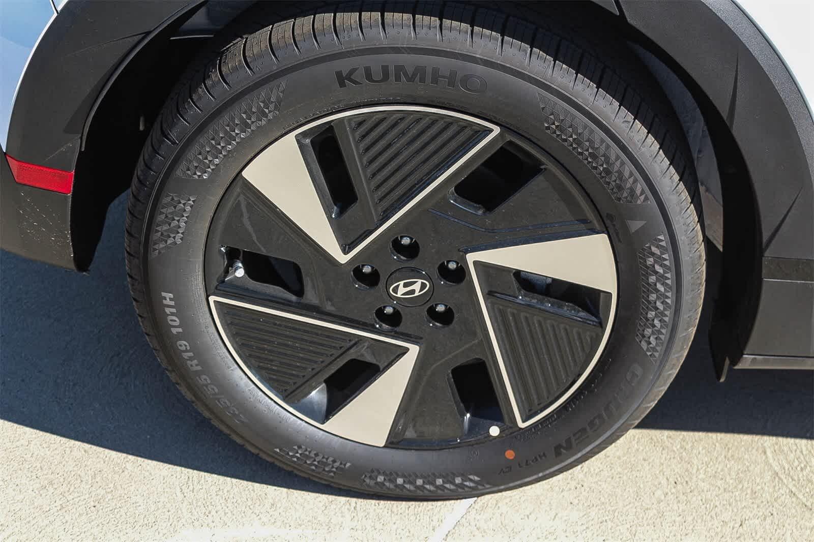 Thumbnail: 2026 Hyundai Ioniq 5 - 11