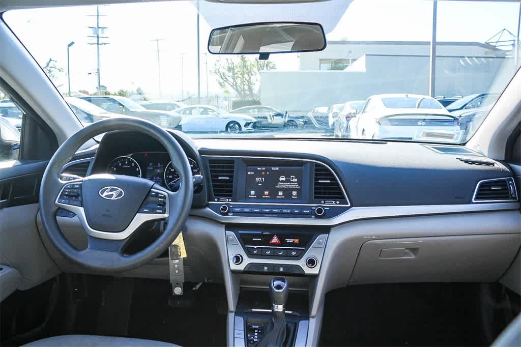 Thumbnail: 2017 Hyundai Elantra - 17