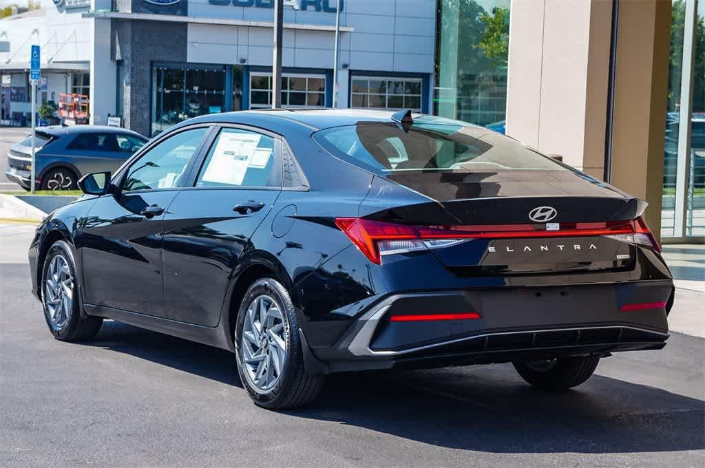 Thumbnail: 2025 Hyundai Elantra - 2