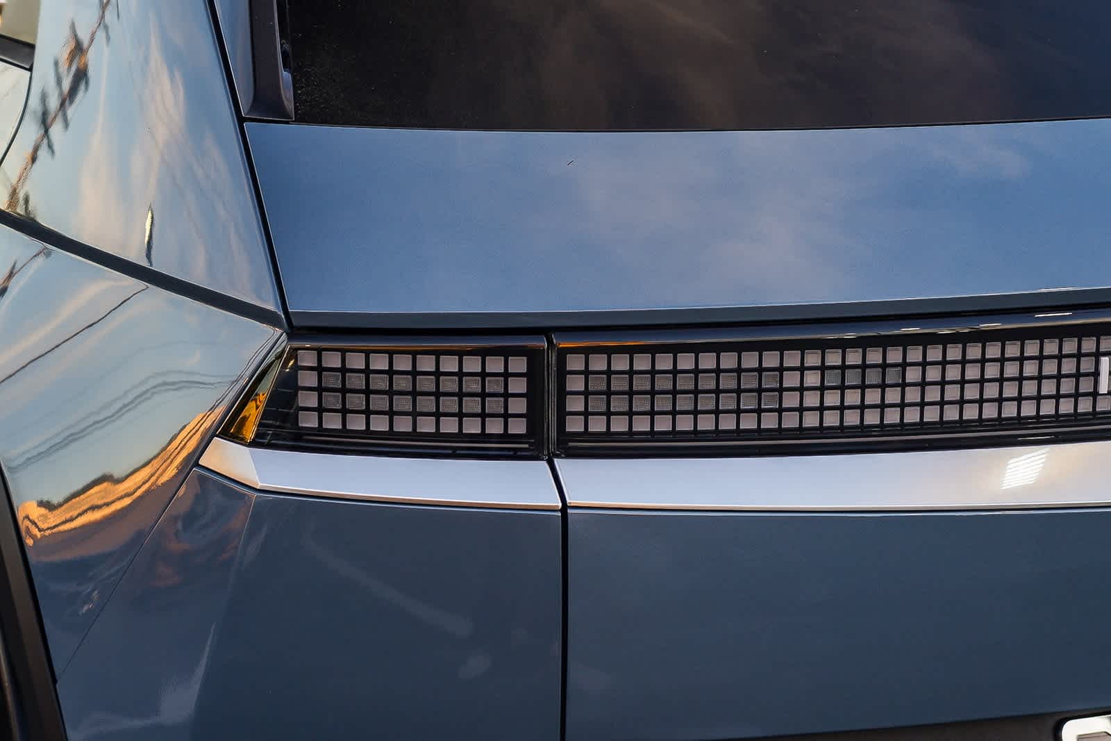 Thumbnail: 2022 Hyundai Ioniq 5 - 8