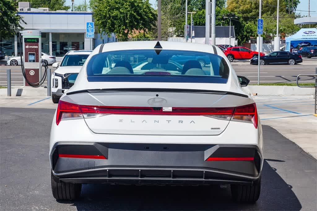 Thumbnail: 2025 Hyundai Elantra - 3