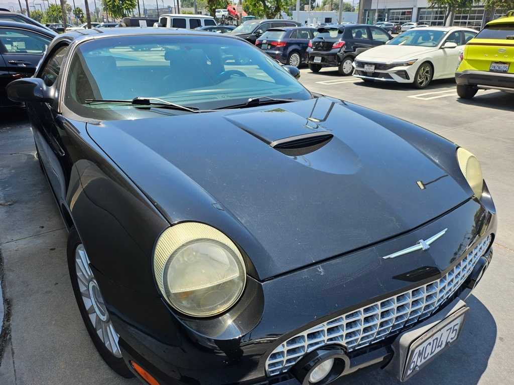 Thumbnail: 2005 Ford Thunderbird - 20