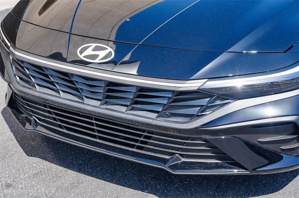 Thumbnail: 2025 Hyundai Elantra - 8