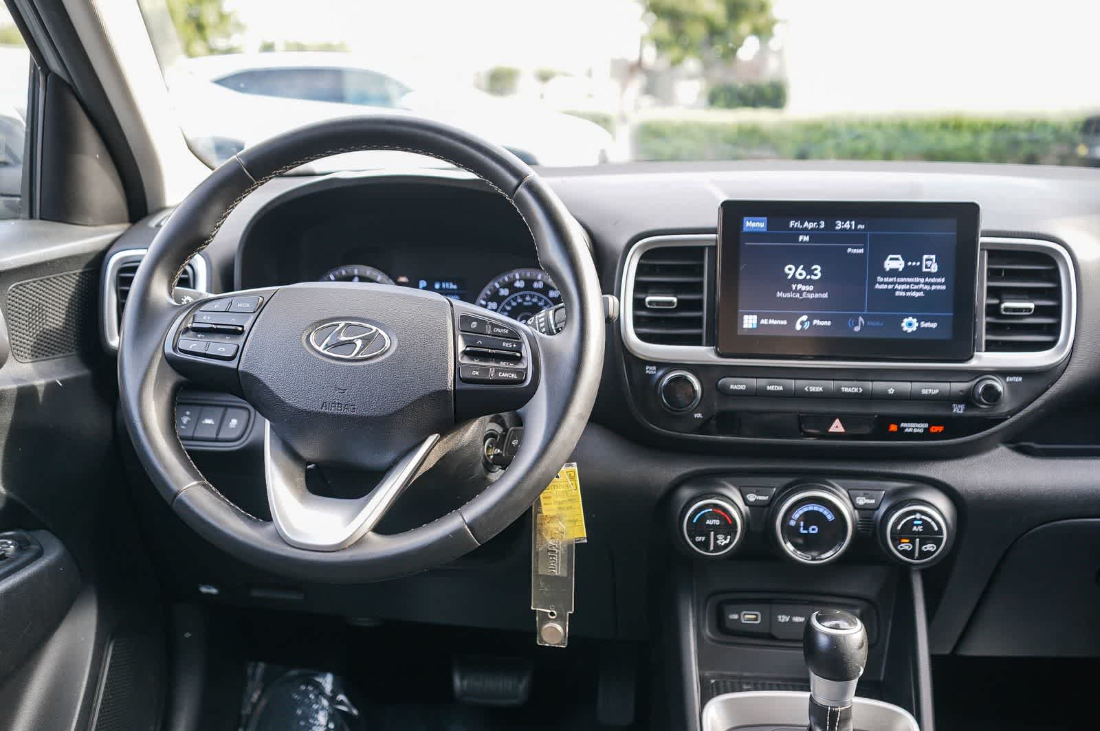 Thumbnail: 2022 Hyundai Venue - 14