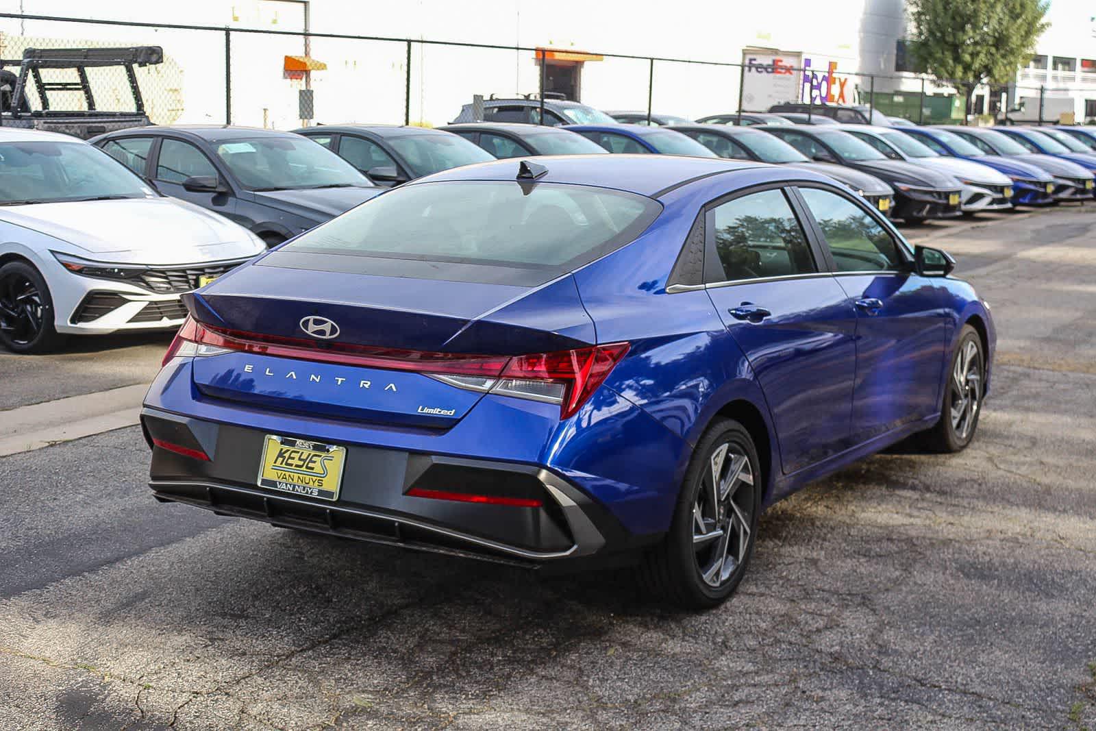 Thumbnail: 2026 Hyundai Elantra - 4