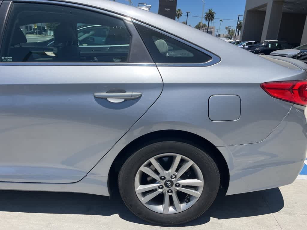 Thumbnail: 2016 Hyundai Sonata - 8