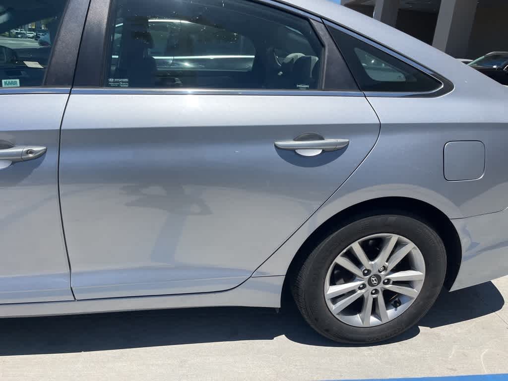 Thumbnail: 2016 Hyundai Sonata - 6