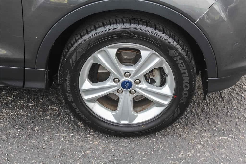 Thumbnail: 2015 Ford Escape - 11