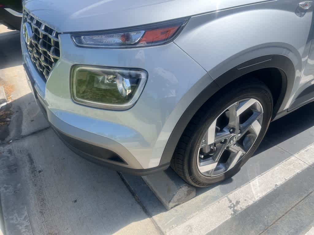 Thumbnail: 2020 Hyundai Venue - 24