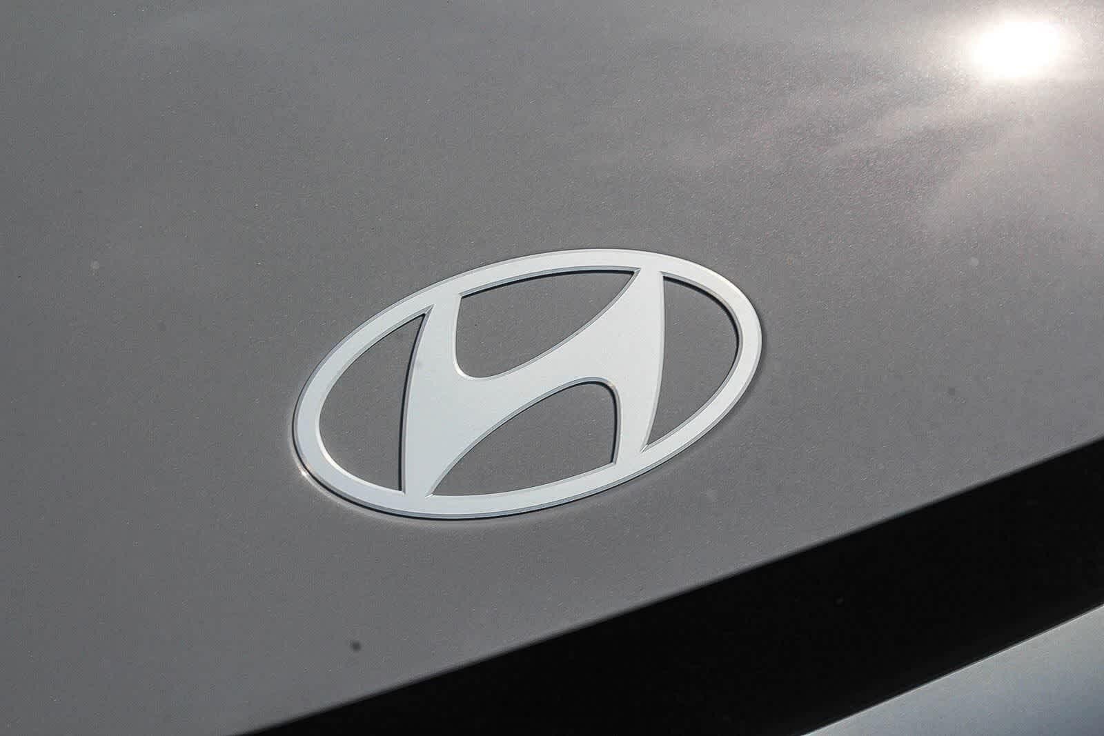 Thumbnail: 2026 Hyundai Ioniq 5 - 14