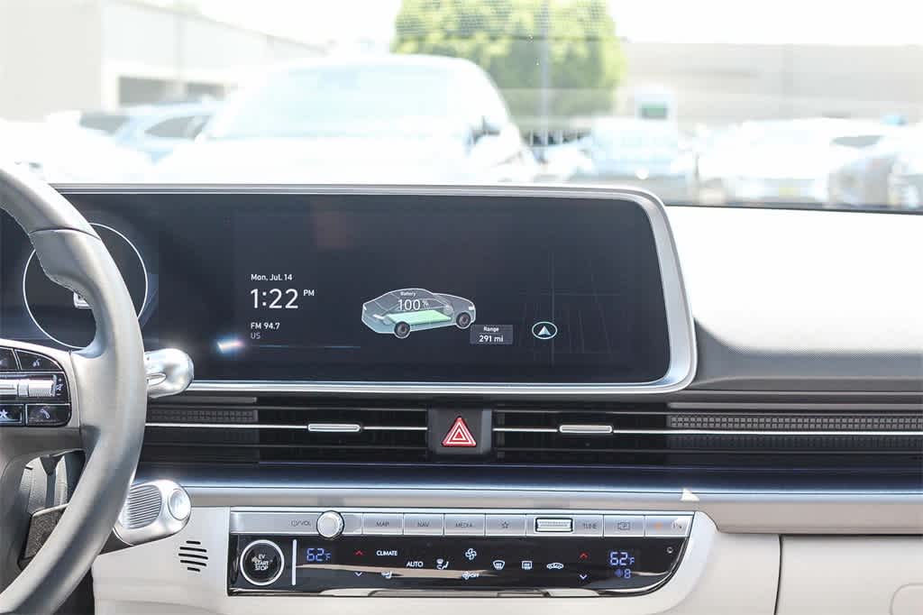 Thumbnail: 2023 Hyundai Ioniq 6 - 14