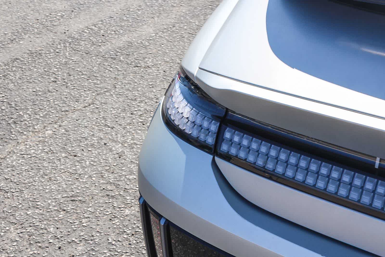 Thumbnail: 2023 Hyundai Ioniq 6 - 8