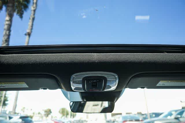 Thumbnail: 2025 Hyundai Elantra - 27