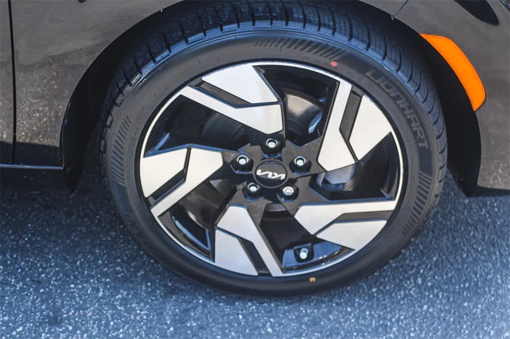 Thumbnail: 2023 Kia Soul - 9
