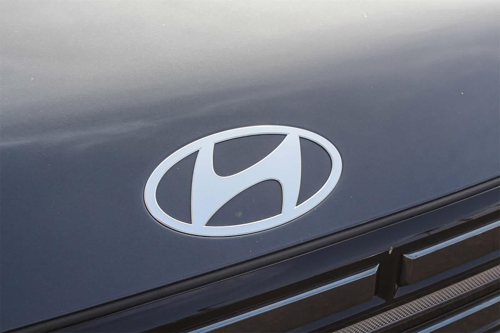 Thumbnail: 2026 Hyundai Santa Fe - 13