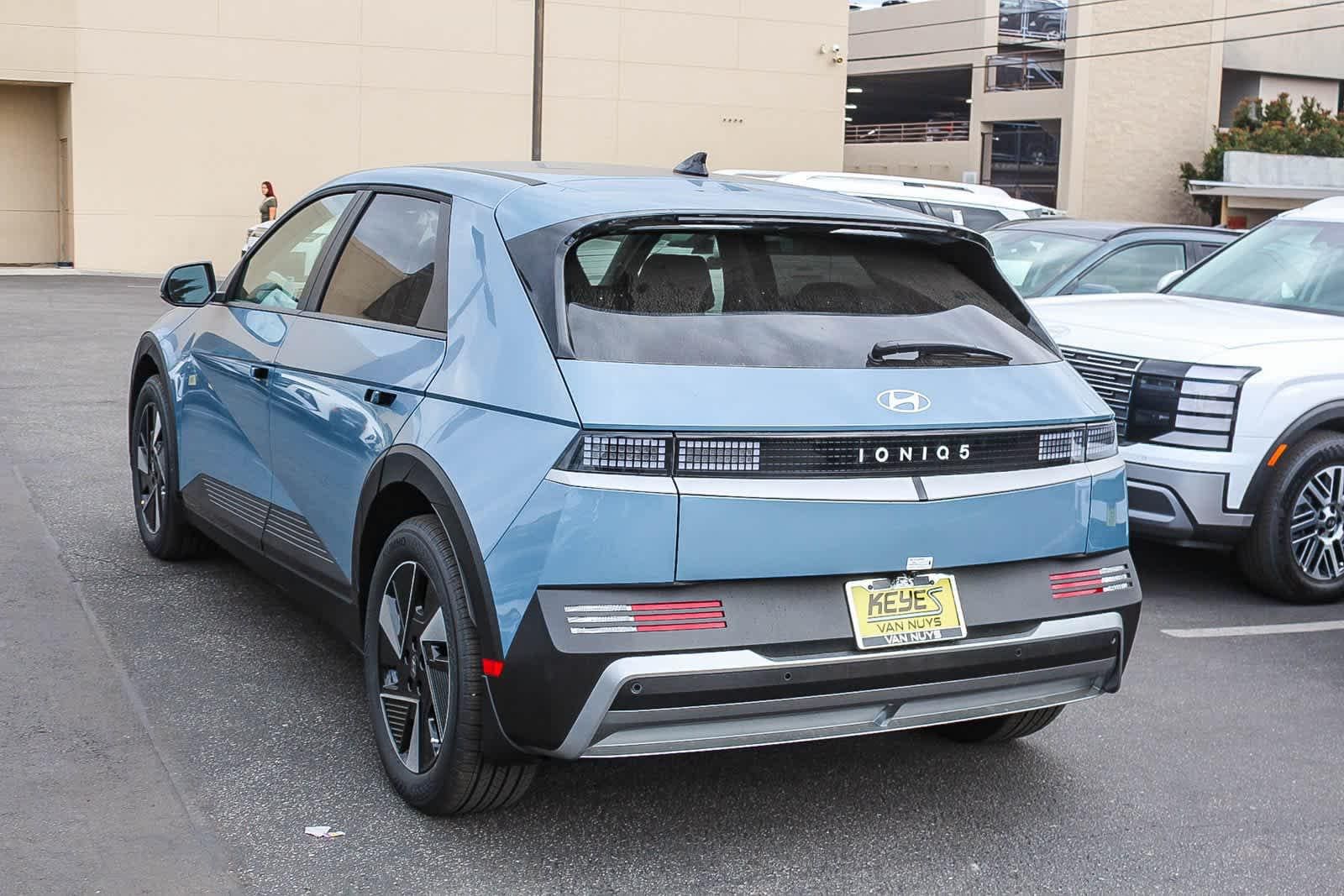 Thumbnail: 2026 Hyundai Ioniq 5 - 7