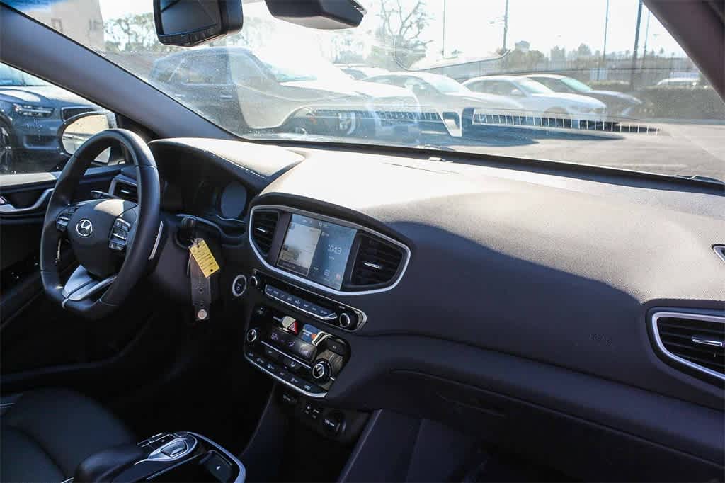 Thumbnail: 2019 Hyundai Ioniq - 16