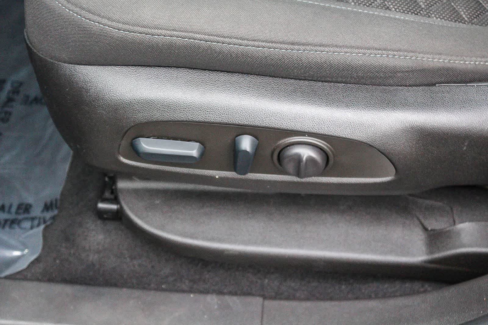 Thumbnail: 2022 Chevrolet Blazer - 28