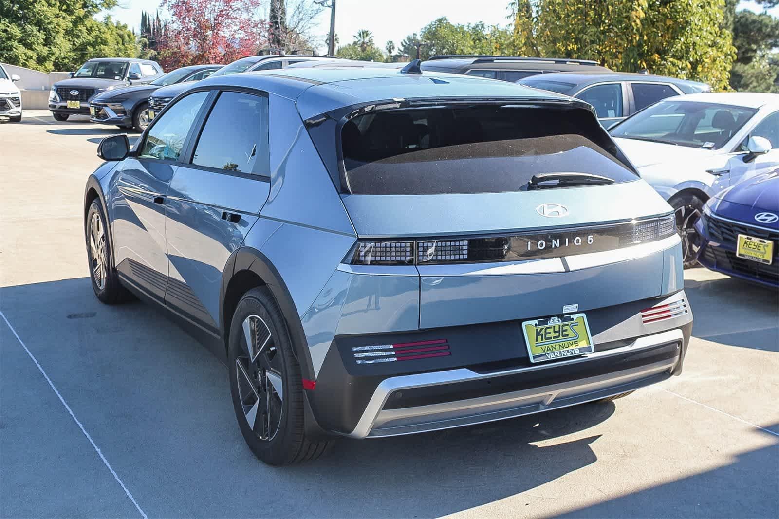 Thumbnail: 2026 Hyundai Ioniq 5 - 7