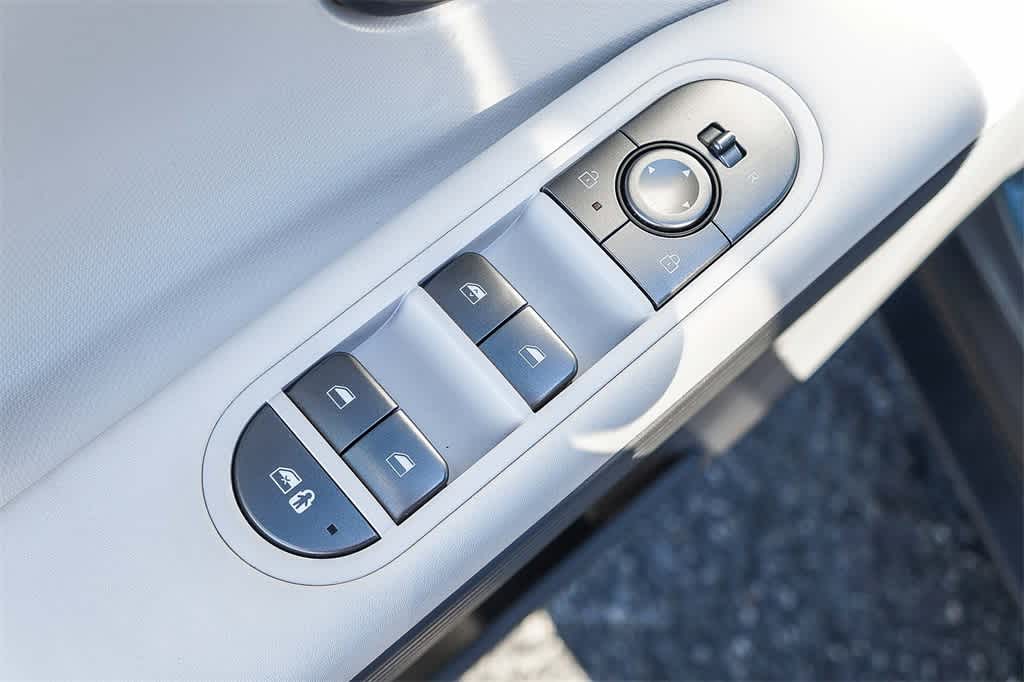 Thumbnail: 2025 Hyundai Ioniq 5 - 27