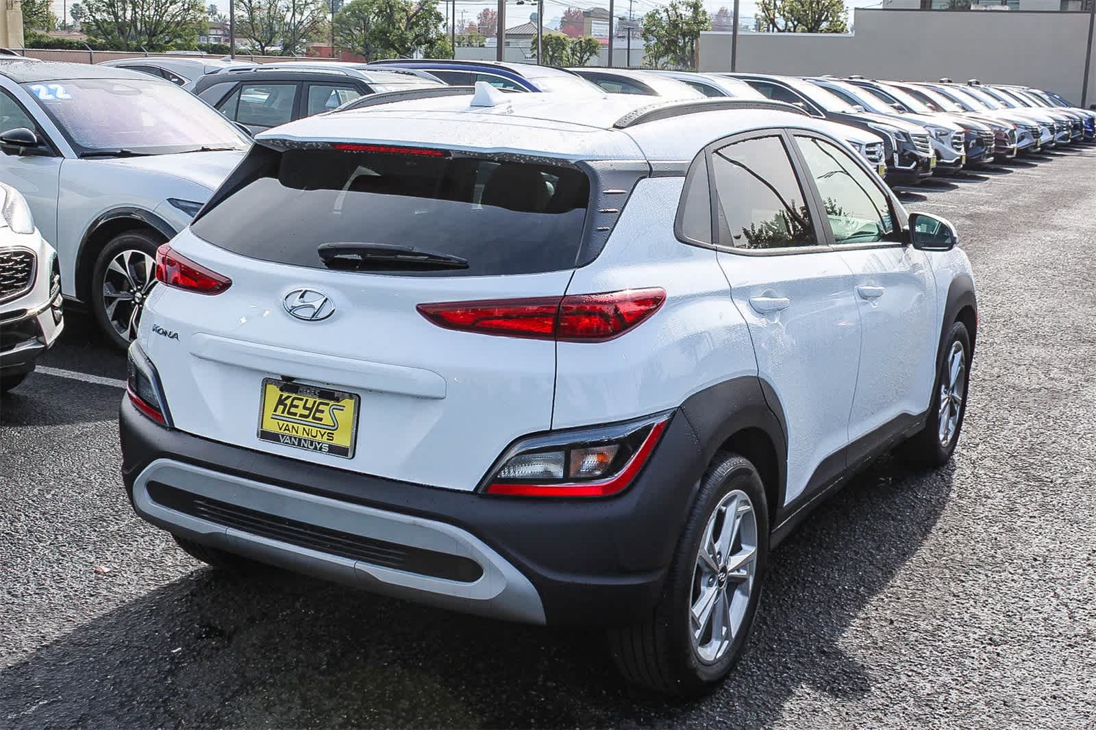 Thumbnail: 2023 Hyundai Kona - 4
